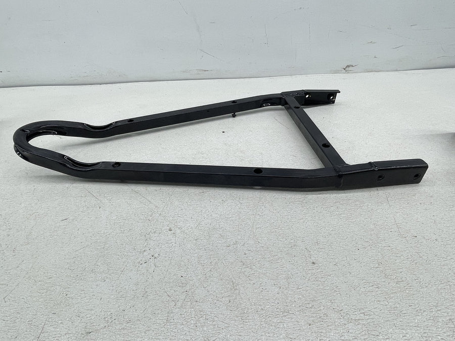 19 POLARIS SLINGSHOT SL RIGHT PASSENGER LOWER SEAT BASE MOUNT BACK REST FRAME