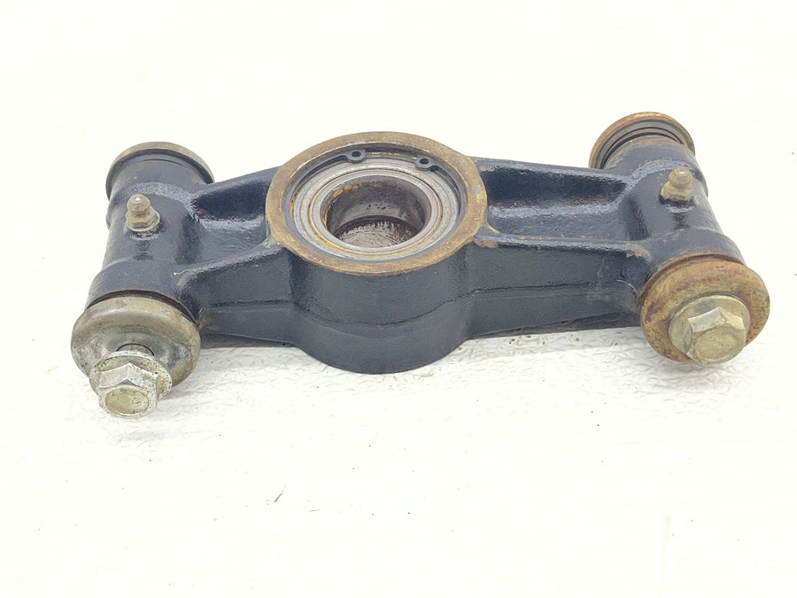 16-26 CF-MOTO CFORCE 400 400S REAR BACK RIGHT STEERING KNUCKLE SPINDLE