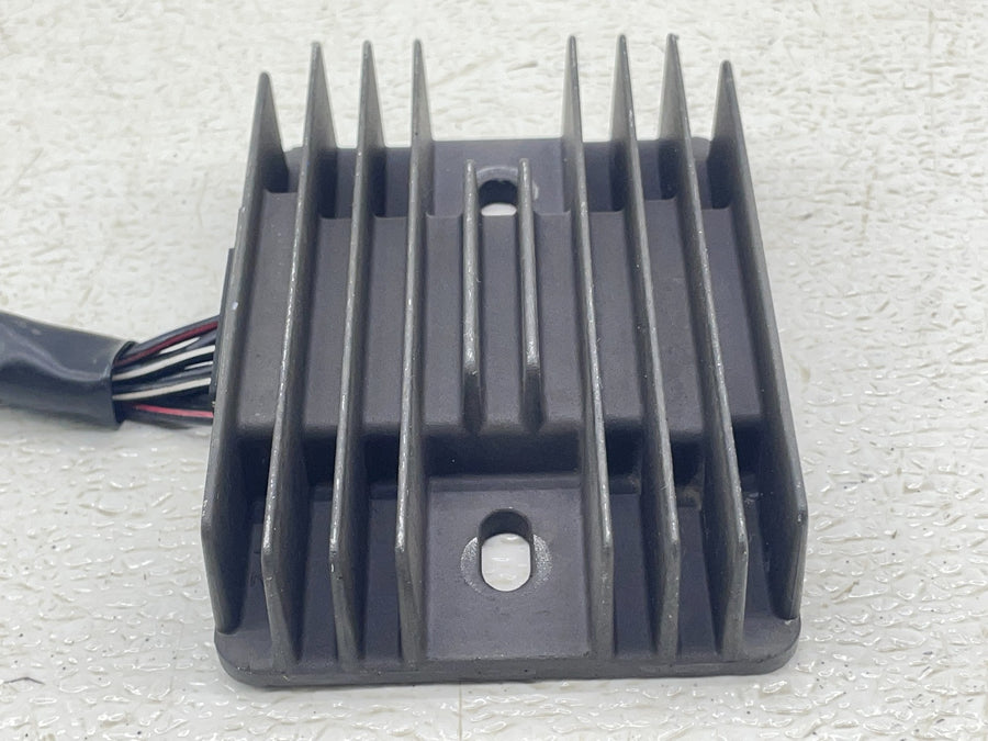 11-26 SUZUKI GSXR600 GSXR750 RECTIFIER VOLTAGE REGULATOR 32800-47H00