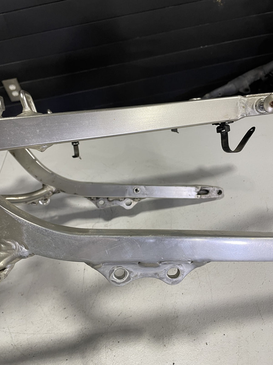 98-03 SUZUKI TL1000R REAR BACK TAIL SUBFRAME SUB FRAME