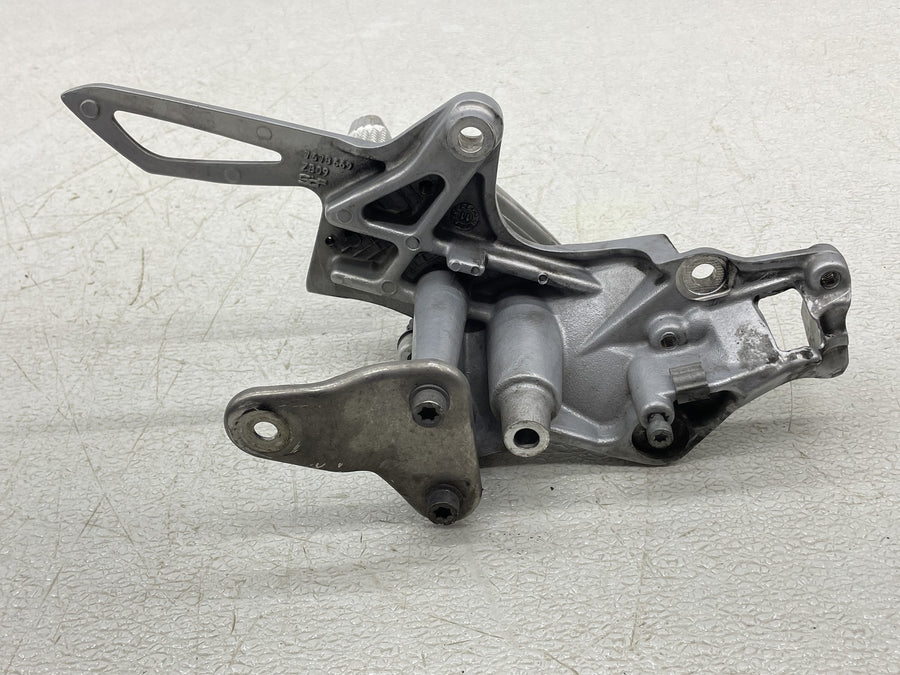 09-14 BMW F800R LEFT REARSET REAR SET FOOT PEG W SHIFTER