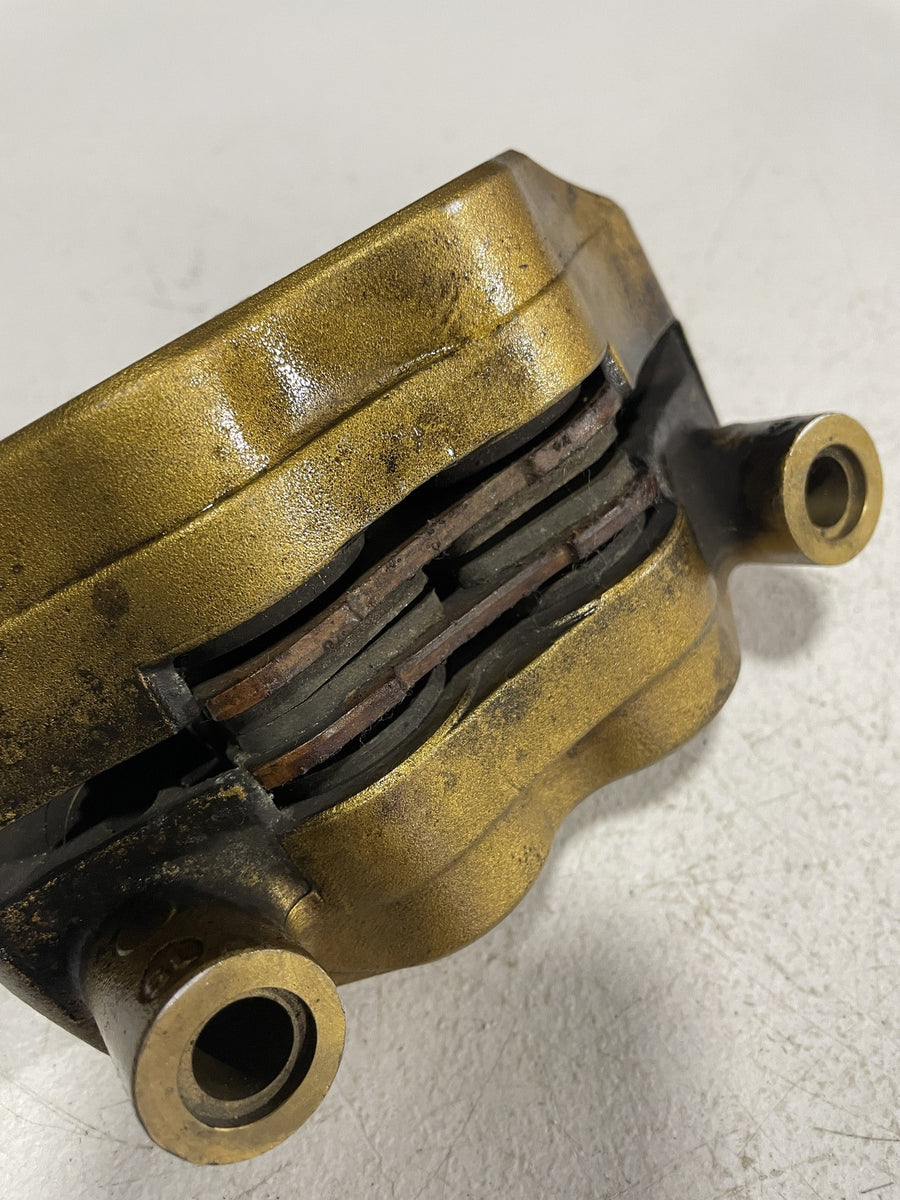 2006 TRIUMPH SPEED TRIPLE 1050 RIGHT LEFT FRONT BRAKE CALIPER SET PAIR CALIPERS
