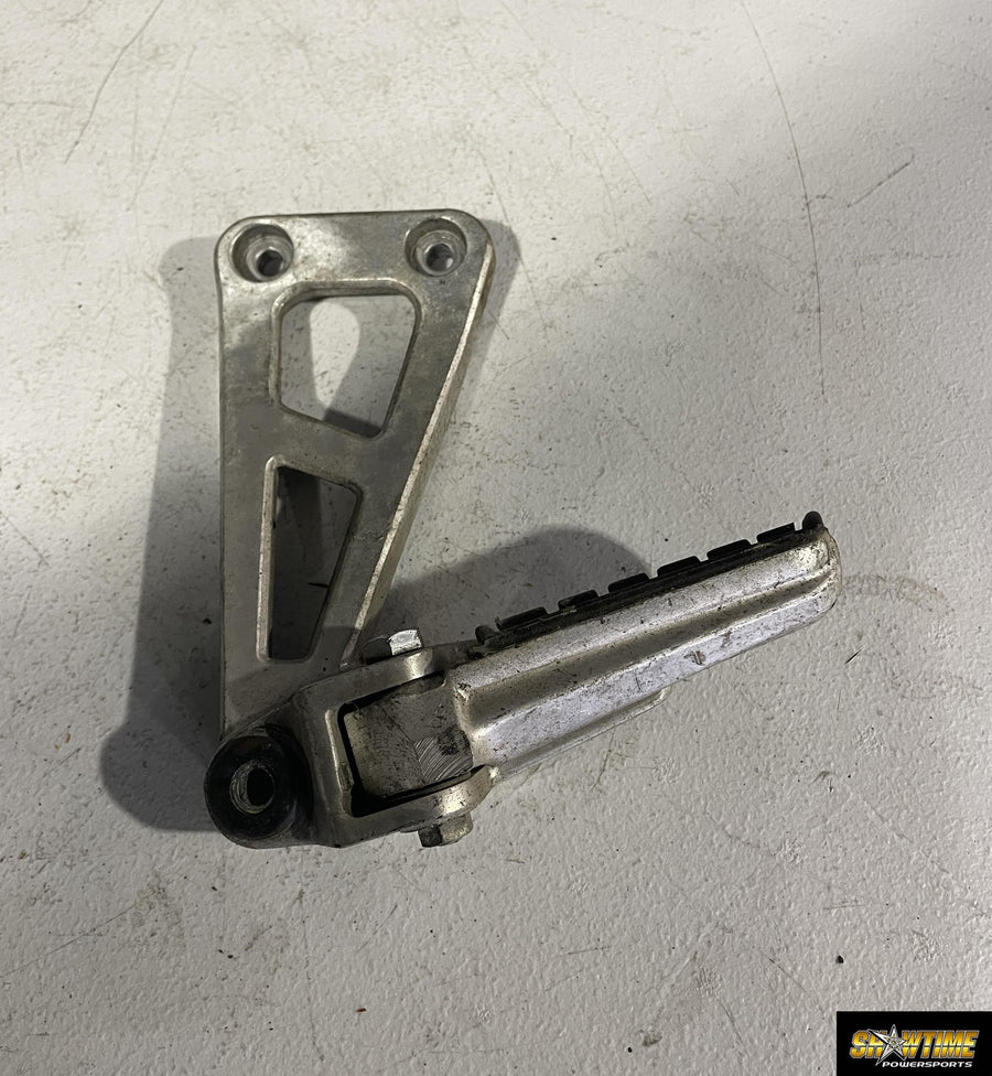 84-86 HONDA INTERCEPTOR 1000 VF1000R LEFT REAR PASSENGER FOOT STEP PEG