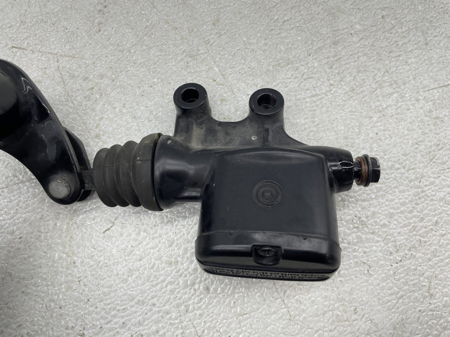 24-26 HARLEY-DAVIDSON ROAD GLIDE FLTRX REAR BACK BRAKE MASTER CYLINDER