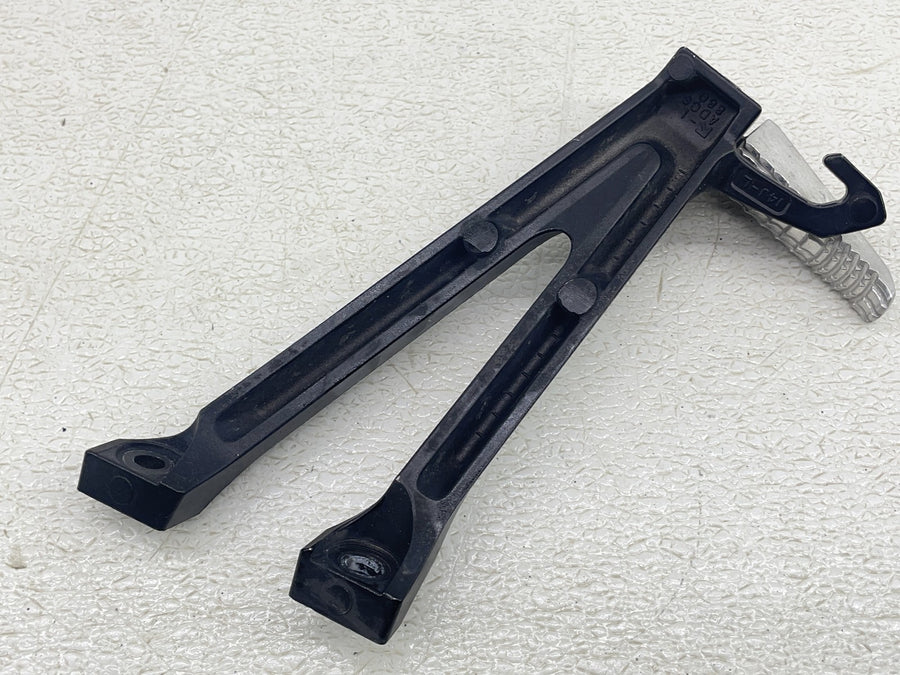 11-26 SUZUKI GSXR600 GSXR750 REAR BACK PASSENGER PEG SET PAIR