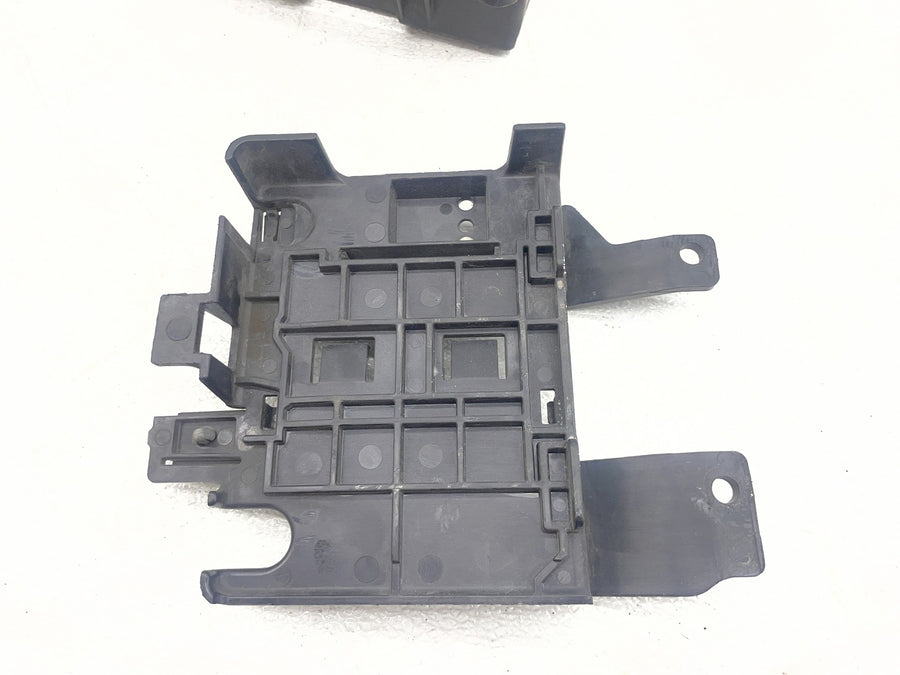 12-16 HARLEY-DAVIDSON ROAD GLIDE SPECIAL FLTRXS BATTERY TRAY BOX HOLDER