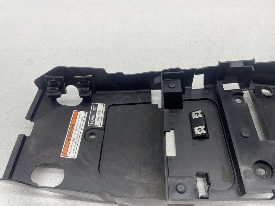 08-16 YAMAHA YZF R6 REAR BACK TAIL UNDERTAIL BATTERY TRAY PLASTIC
