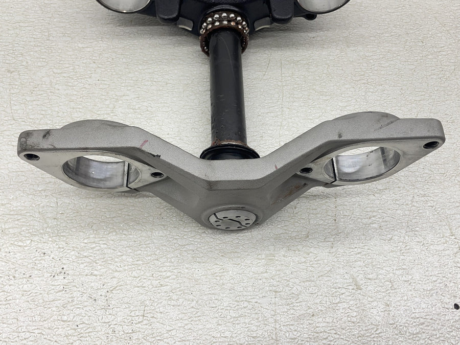 21-24 DUCATI SUPERSPORT 950 S FRONT FORKS CLAMP LOWER TRIPLE TREE STEM
