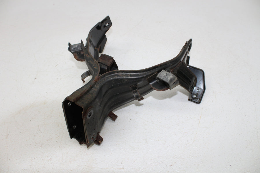 1982 YAMAHA XJ650 MAXIM UPPER FAIRING MIRROR GAUGES STAY BRACKET