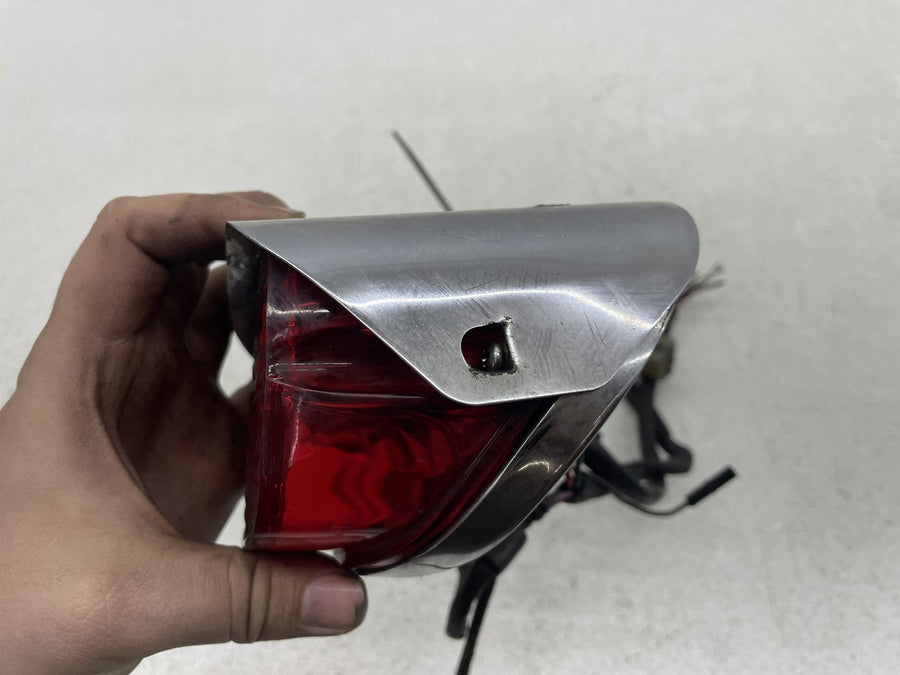 89-91 HARLEY-DAVIDSON ELECTRA GLIDE CLASSIC TAILLIGHT REAR BRAKE LIGHT W/ COVER