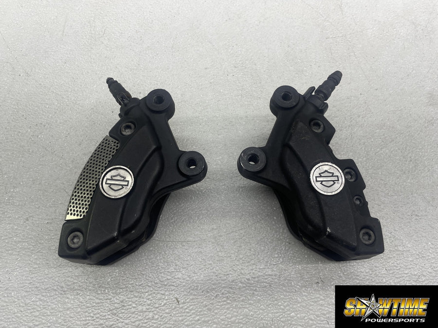 17-19 HARLEY-DAVIDSON ELECTRA GLIDE ULTRA CLASSIC FLHTCU FRONT CALIPER PAIR SET