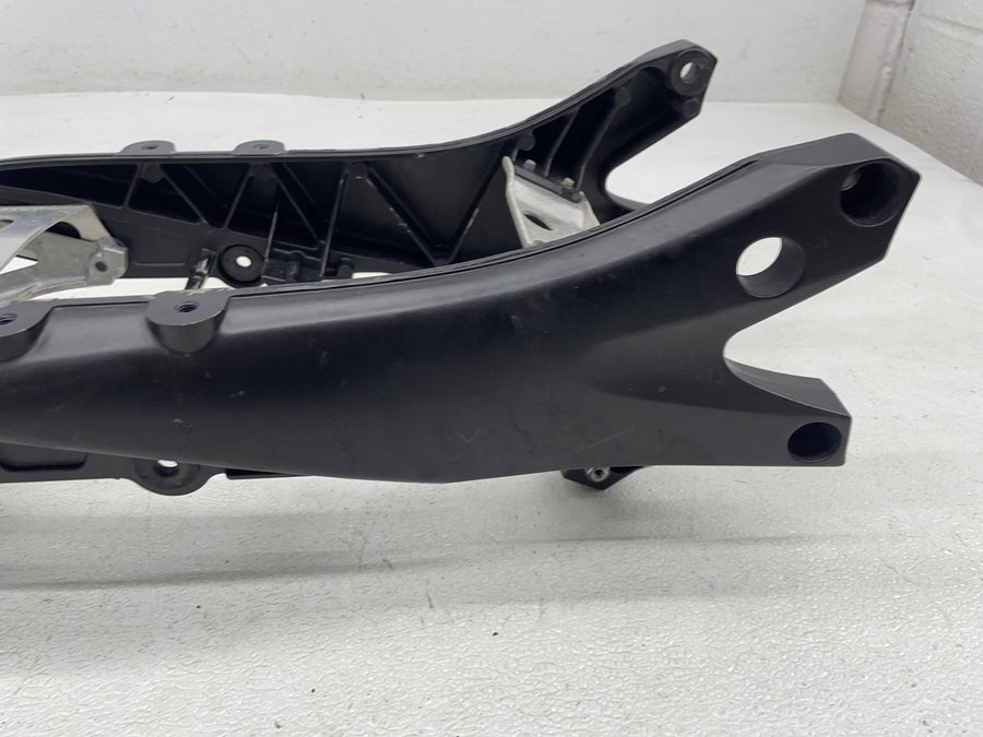 06-07 SUZUKI GSXR600 REAR SUBFRAME BACK SUB FRAME