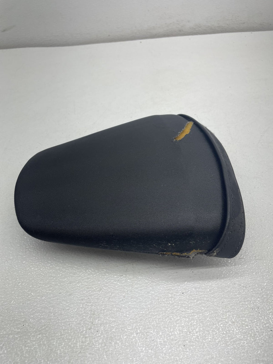 11-26 SUZUKI GSXR 600 750 FRONT REAR PASSENGER DRIVERS SEAT PAD SET