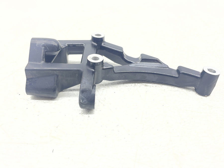 25-26 HARLEY-DAVIDSON NIGHTSTER RH975 MUFFLER EXHAUST PIPE BRACKET MOUNT