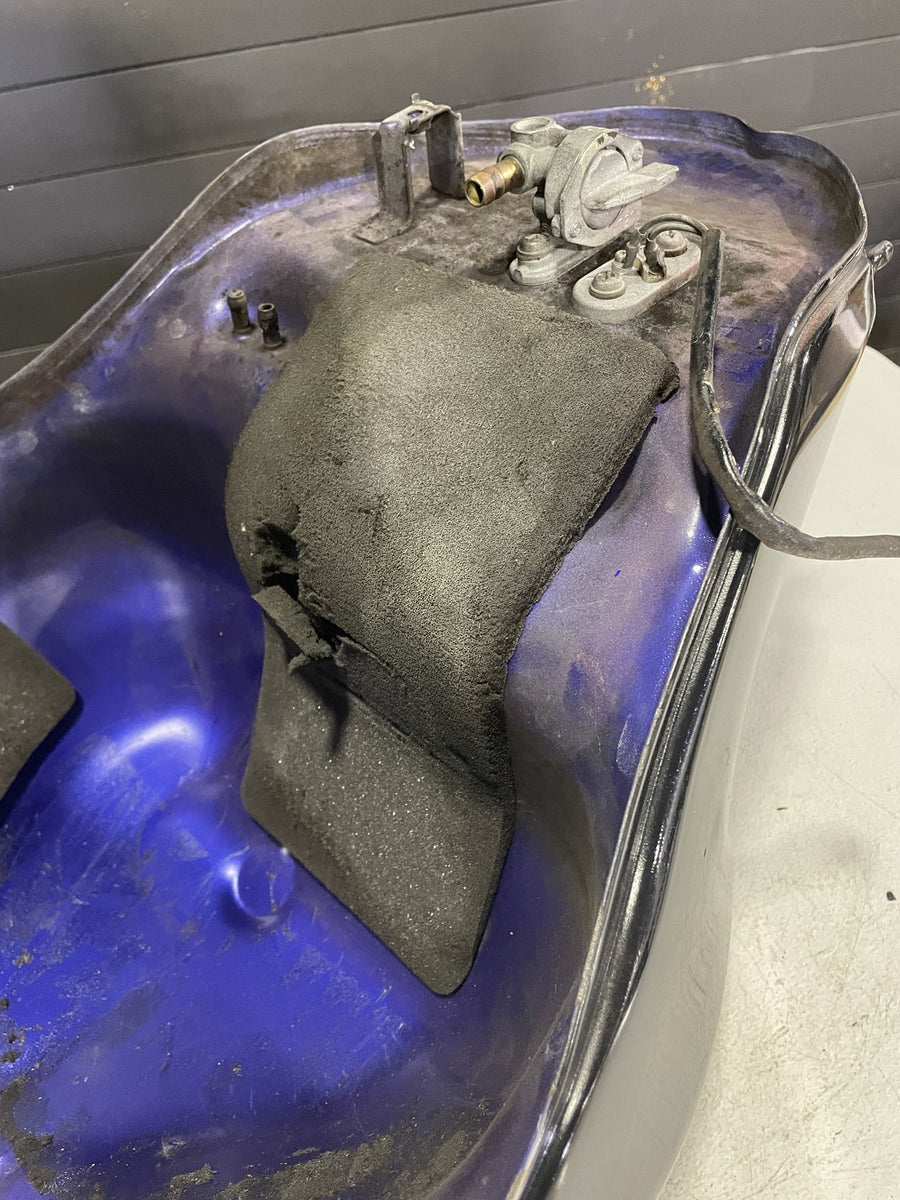 99-02 YAMAHA YZF R6 GAS TANK FUEL CELL PETROL RESERVOIR 5EB-Y2410-30-01