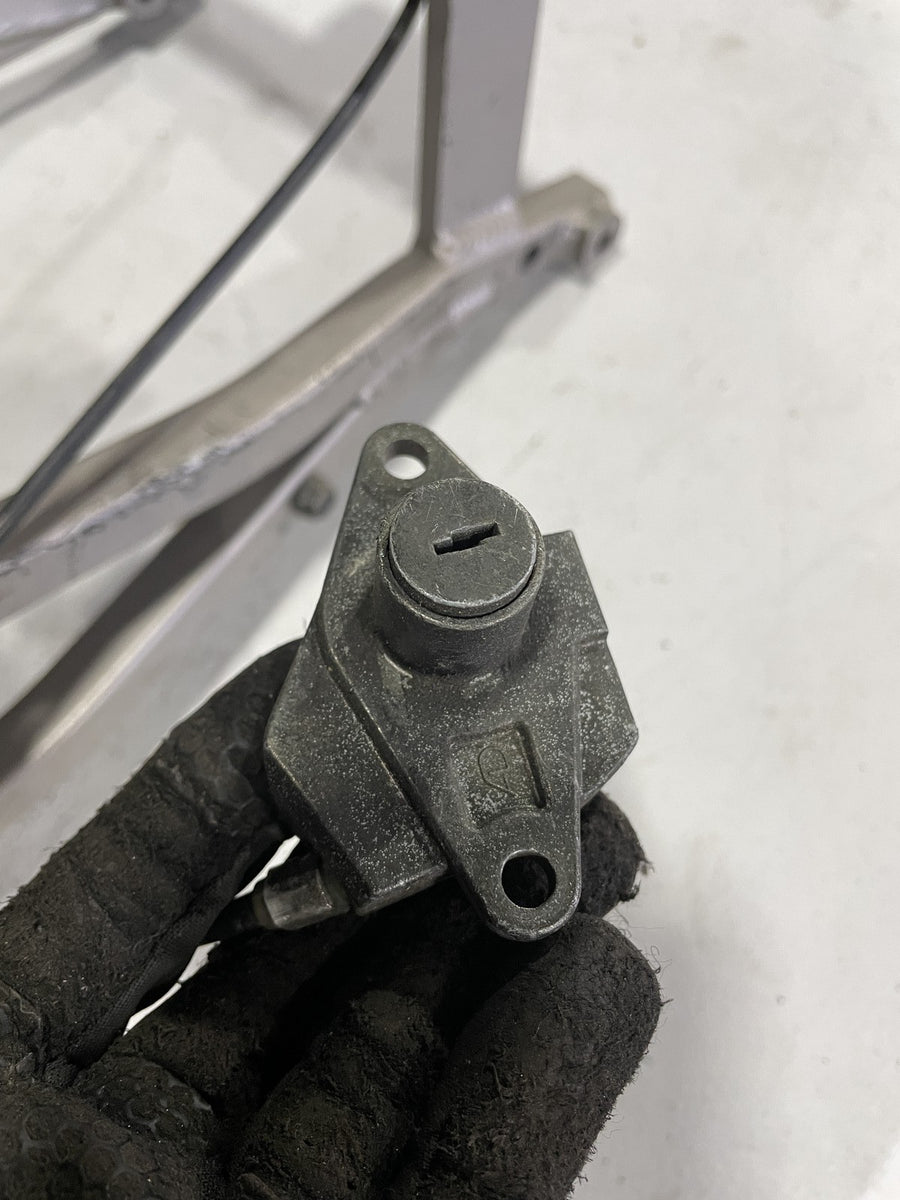 93-95 KAWASAKI NINJA ZX7R REAR BACK TAIL SUBFRAME SUB FRAME