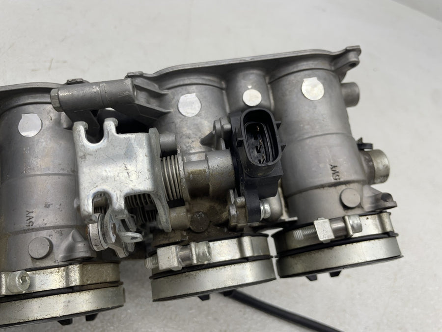06-15 YAMAHA FZ1 THROTTLE BODY BODIES