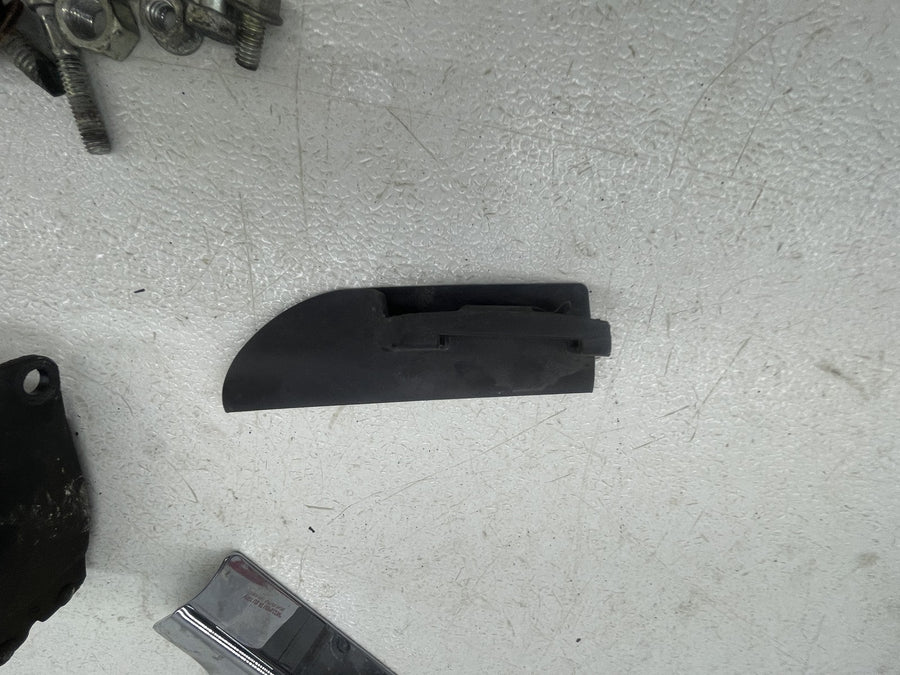00-06 HARLEY-DAVIDSON DYNA WIDE GLIDE FXDWG PARTS HARDWARE COVER CAP PETCOCK