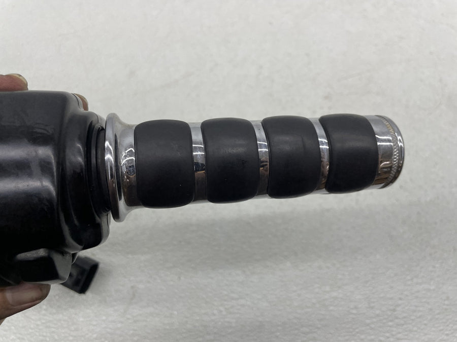 07-11 HARLEY-DAVIDSON STREET GLIDE FLHX RIGHT CONTROL SWITCH
