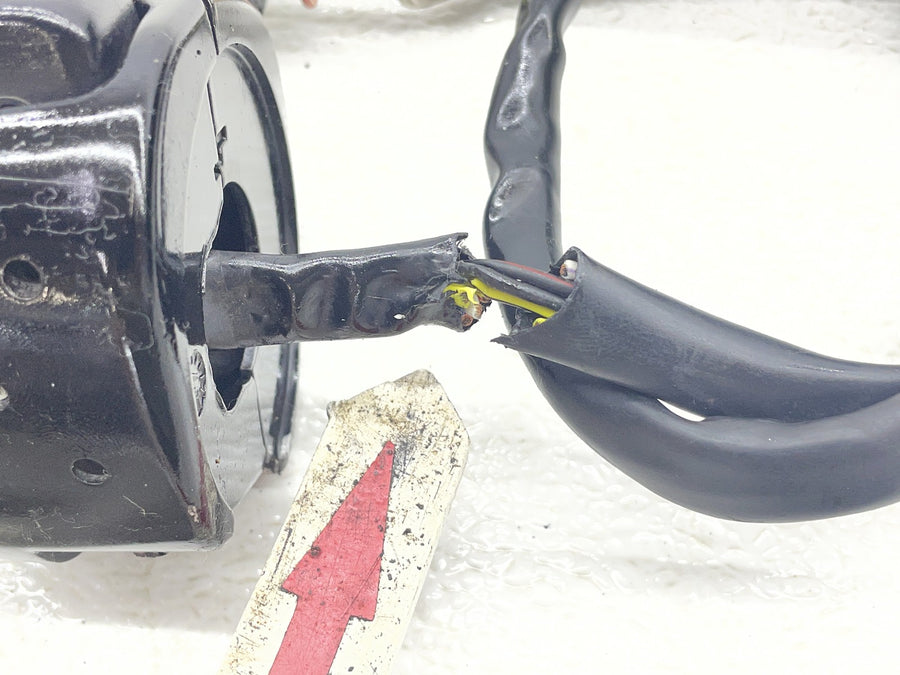 07-09 HARLEY-DAVIDSON SOFTAIL NIGHT TRAIN FXSTB LEFT SWITCH CONTROL HORN LIGHT