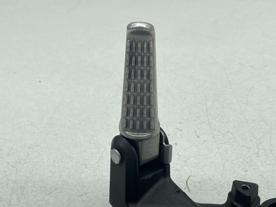 12-25 KAWASAKI NINJA ZX14R RIGHT REAR BACK PASSENGER PEG