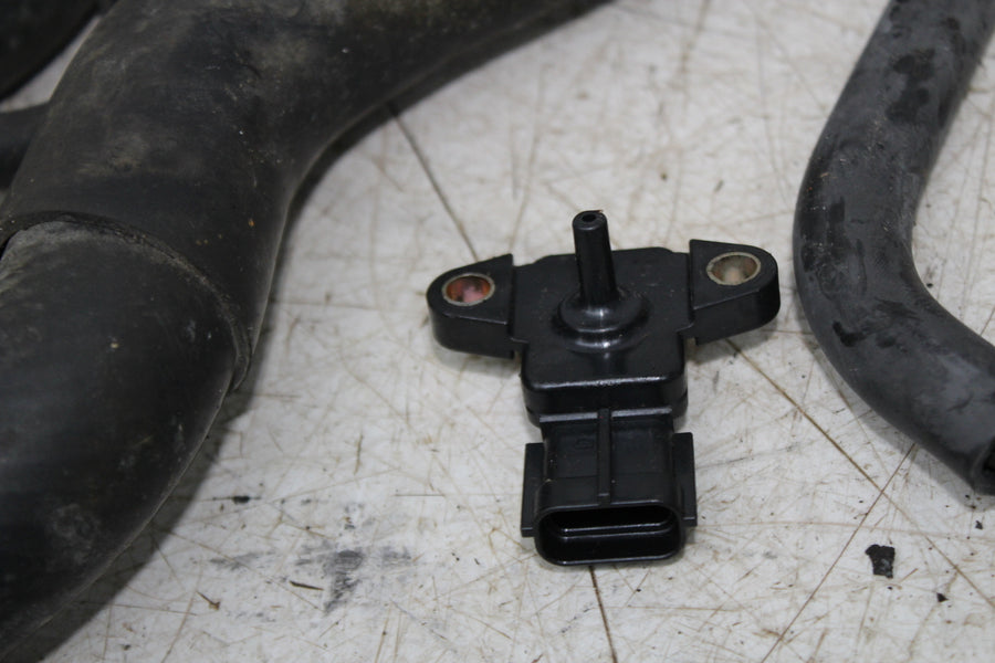 05 YAMAHA YZF R6 PARTS AND HARDWARE NUTS BOLTS KICKSTAND