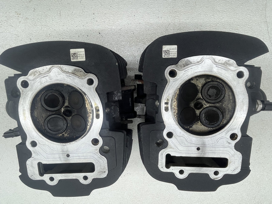 12-17 VICTORY CROSS COUNTRY TOUR ENGINE FRONT REAR CYLINDER HEAD VALVES COVER