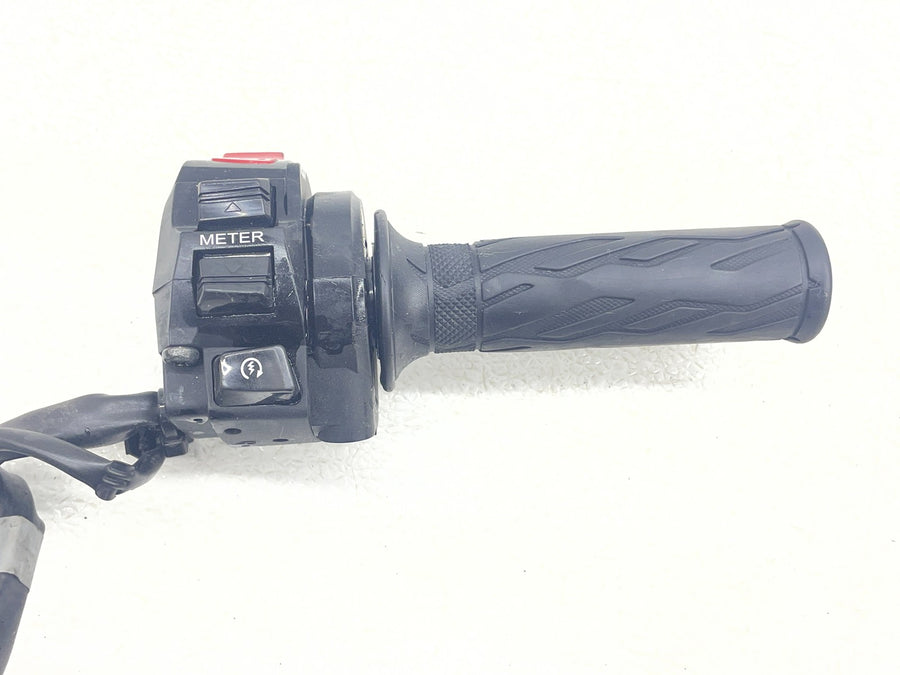 11-26 SUZUKI GSXR750 GSXR600 RIGHT SWITCH CONTROL KILL OFF START SIGNAL SWITCHES