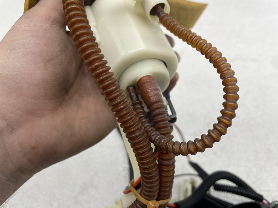 07-11 HARLEY-DAVIDSON STREET GLIDE FLHX FUEL GAS PUMP