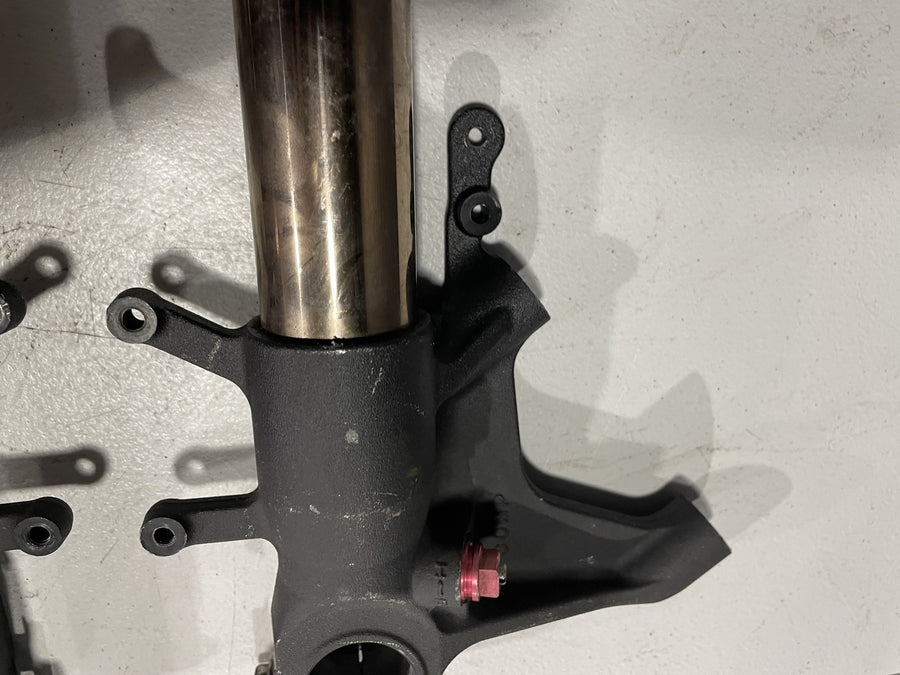 06-07 SUZUKI GSXR600 FRONT FORKS SHOCK SUSPENSION SET PAIR