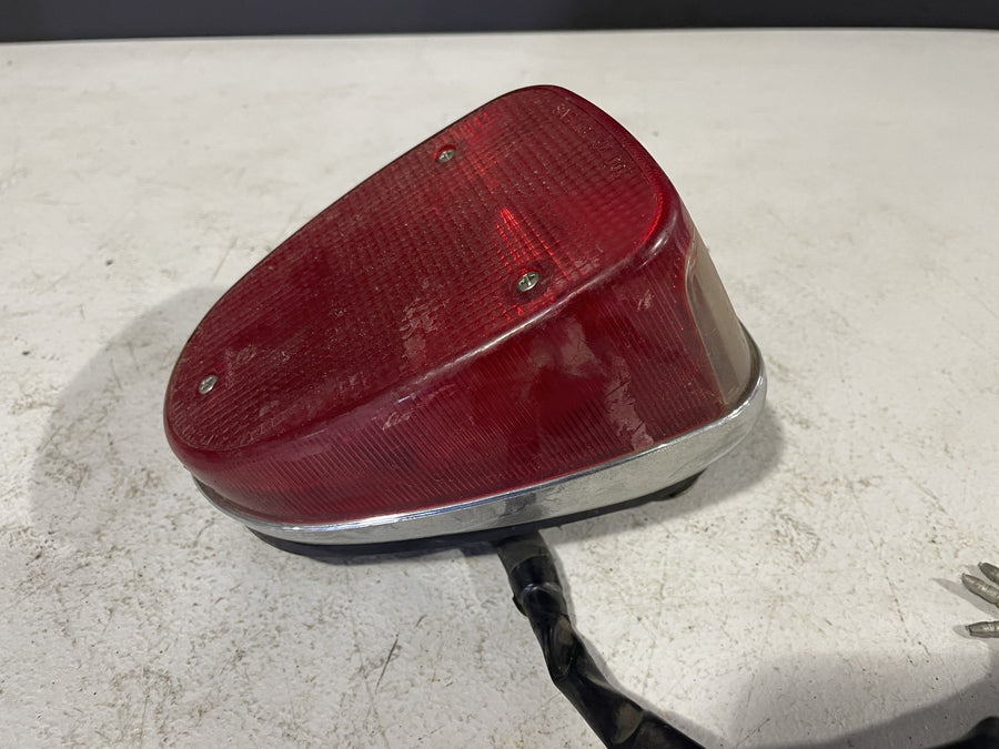 98-07 YAMAHA V STAR 650 XVS650 CLASSIC TAILLIGHT REAR TAIL BRAKE LIGHT