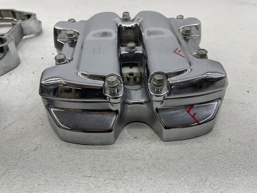 17-23 HARLEY-DAVIDSON ELECTRA GLIDE ULTRA LIMITED M8 107CI ENGINE ROCKER BOXES