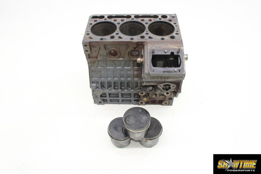 04-10 KUBOTA RTV900 ENGINE MOTOR CRANK CASE CASES CYLINDERS PISTONS