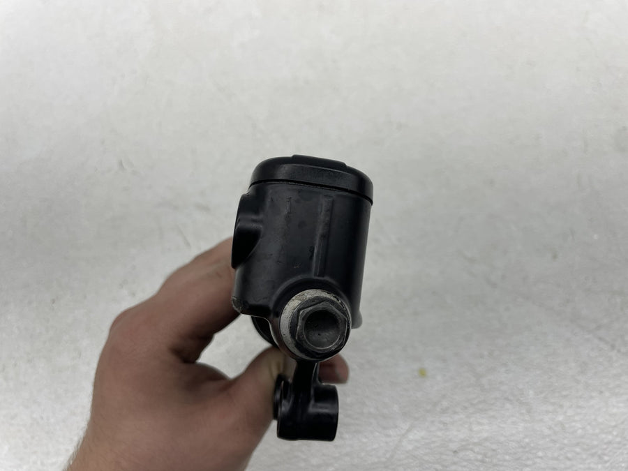 24-26 HARLEY-DAVIDSON STREET GLIDE FLHX REAR BACK BRAKE MASTER CYLINDER