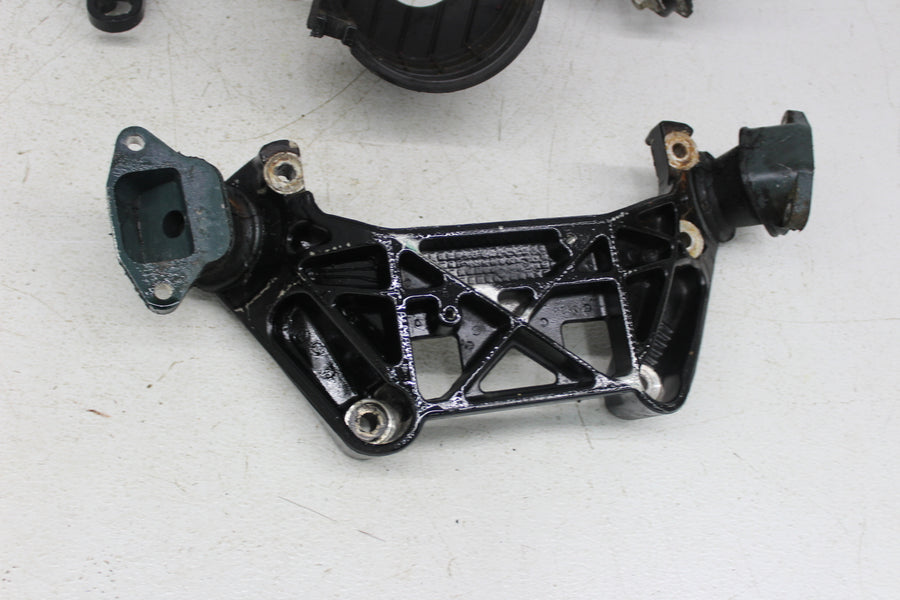 01 YAMAHA LS2000 ENGINE MOTOR MOUNTS WITH BOLTS AND HARDWARE