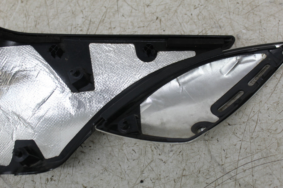 18-21 KAWASAKI Z900RS Z900 CAFE LEFT FRONT SIDE SEAT SADDLE PANEL TRIM COWL