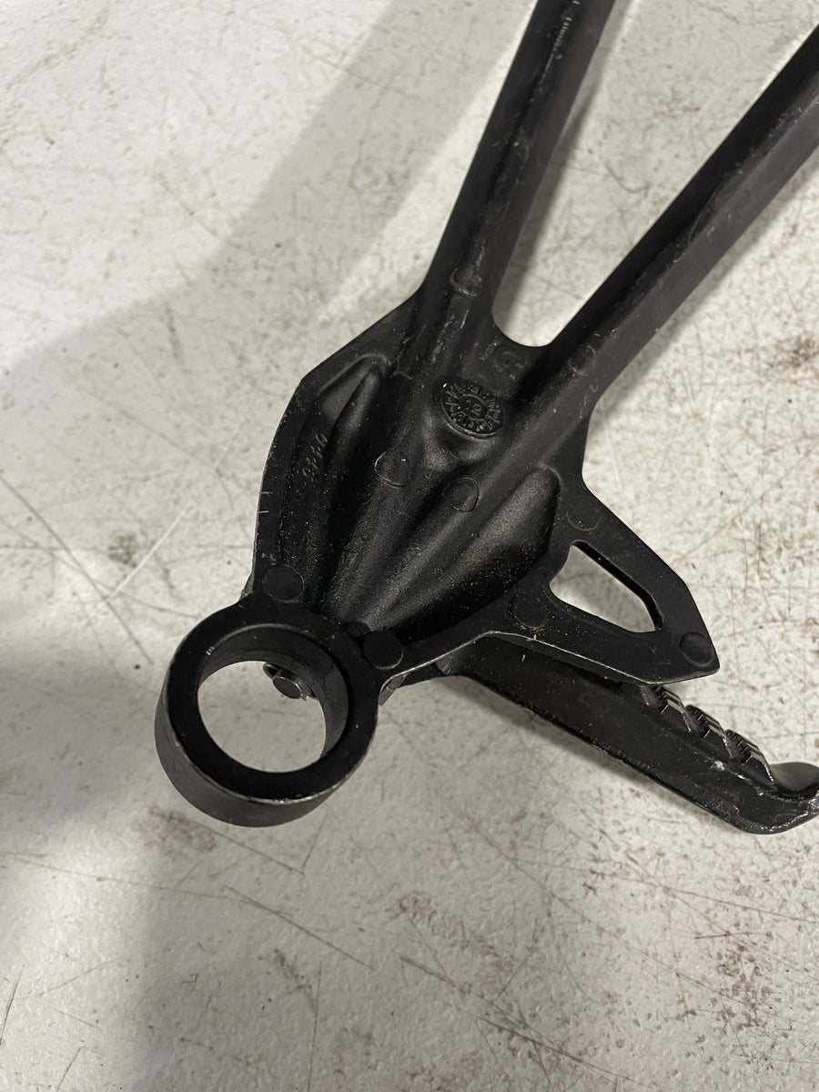 13-18 KAWASAKI NINJA ZX6R REAR BACK PASSENGER PEG SET PAIR