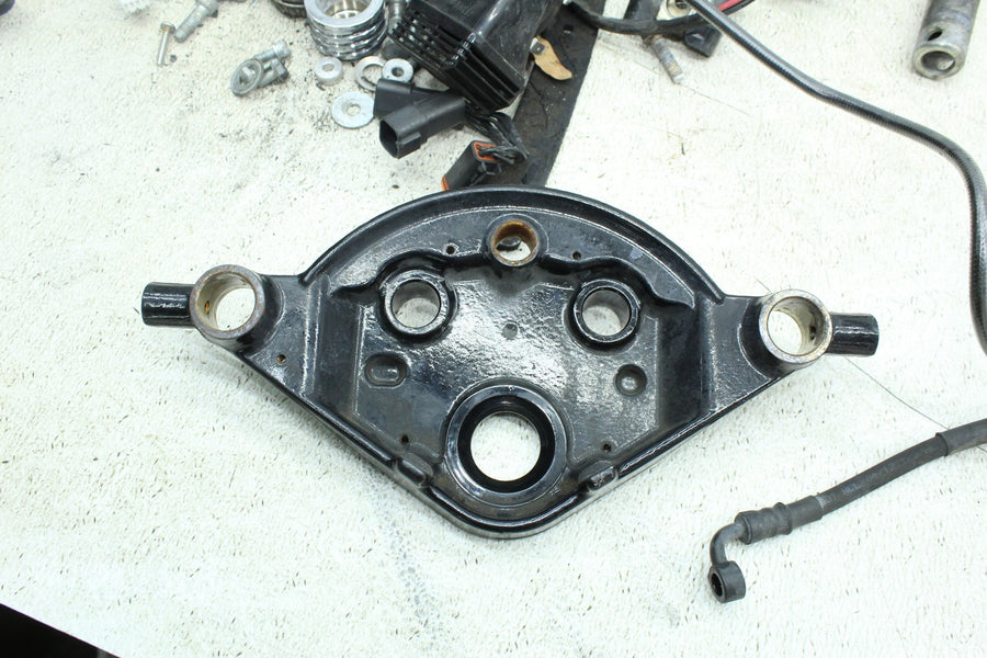 12-16 HARLEY-DAVIDSON ELECTRA GLIDE FLHTCU PARTS HARDWARE UPPER TREE RISERS AXLE