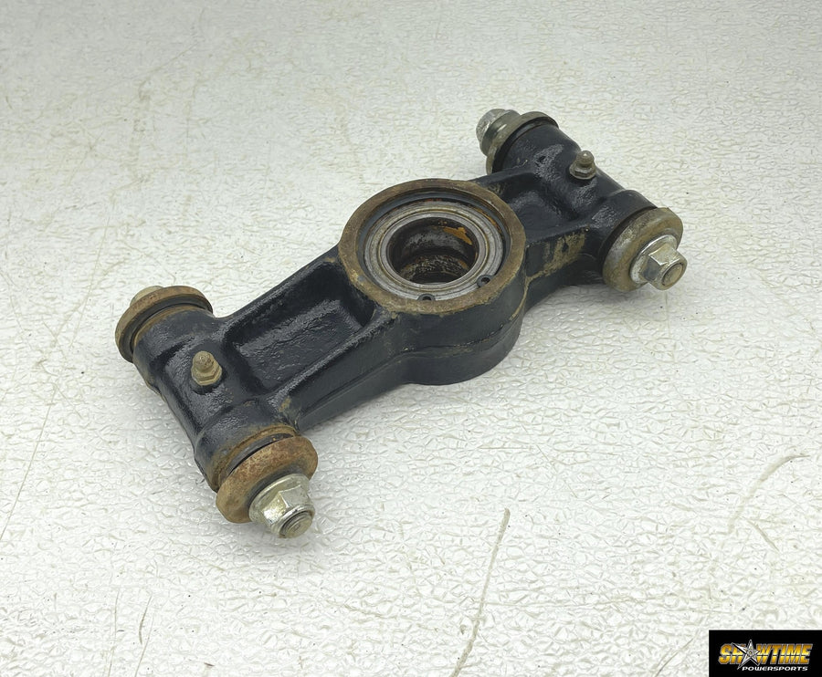 16-26 CF-MOTO CFORCE 400 400S REAR BACK RIGHT STEERING KNUCKLE SPINDLE