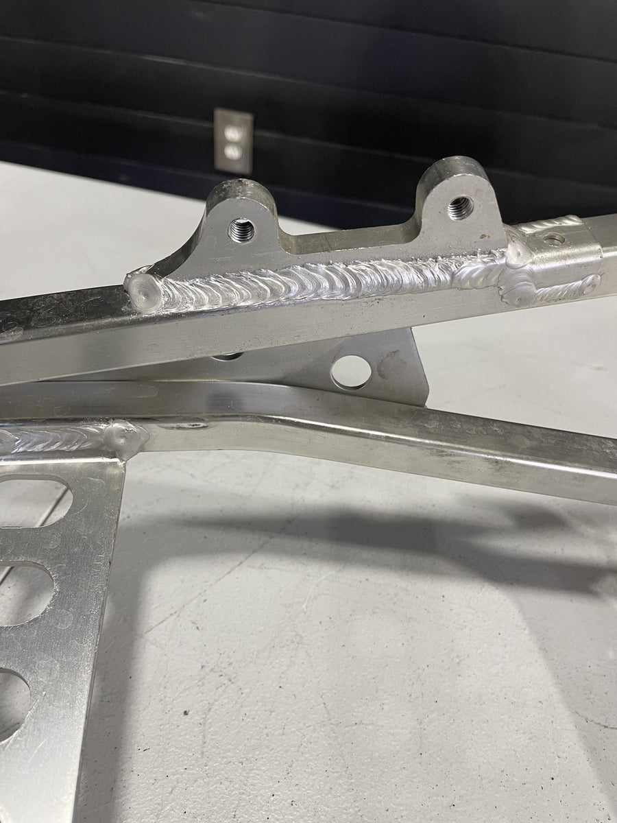 99-02 YAMAHA YZF R6 REAR BACK TAIL SUBFRAME SUB FRAME
