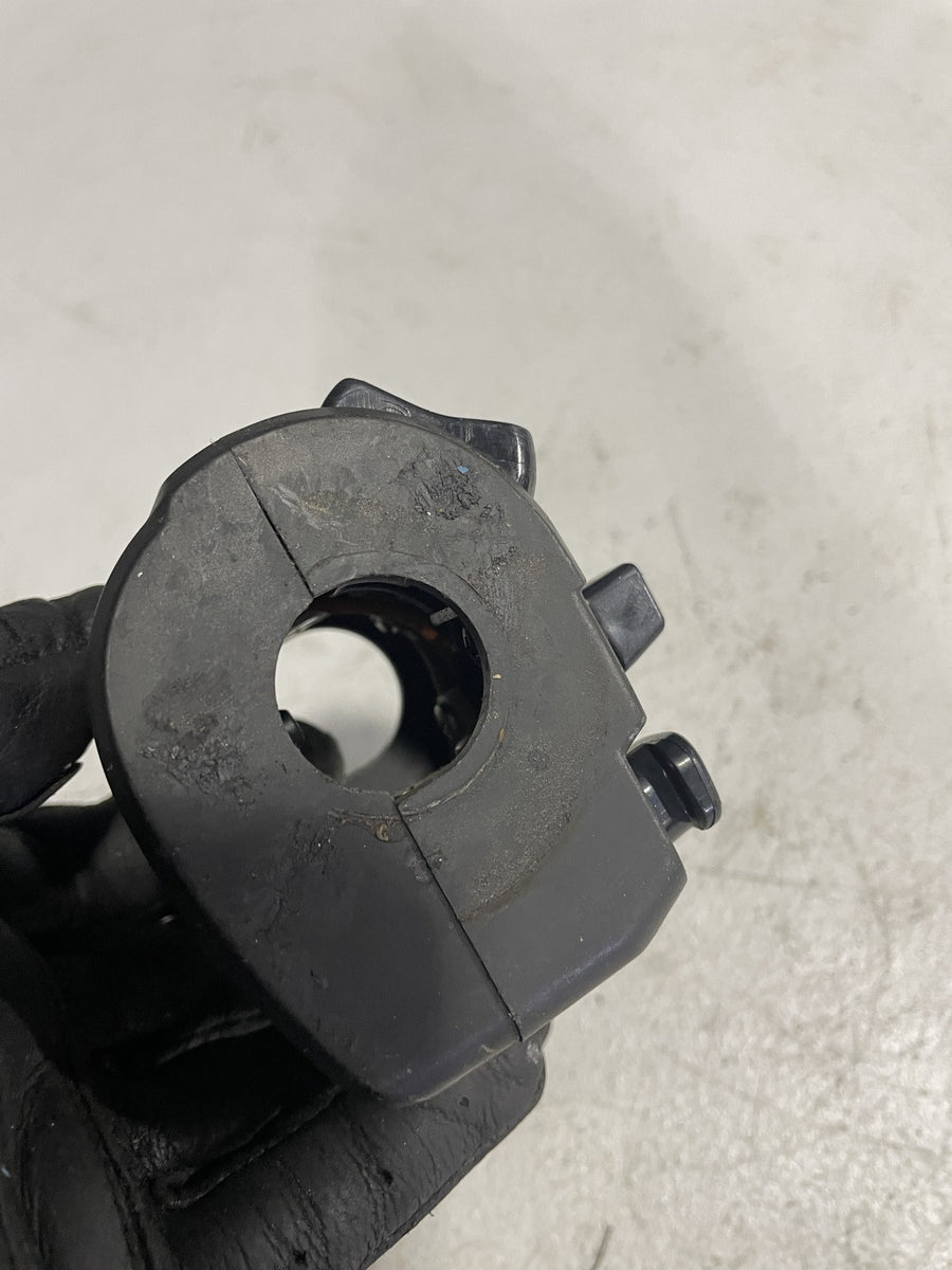 06-08 KAWASAKI NINJA 650 EX650 RIGHT CONTROL KILL OFF START SIGNAL SWITCH
