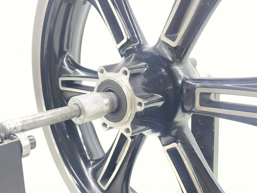 12-17 VICTORY CROSS COUNTRY TOUR FRONT WHEEL RIM