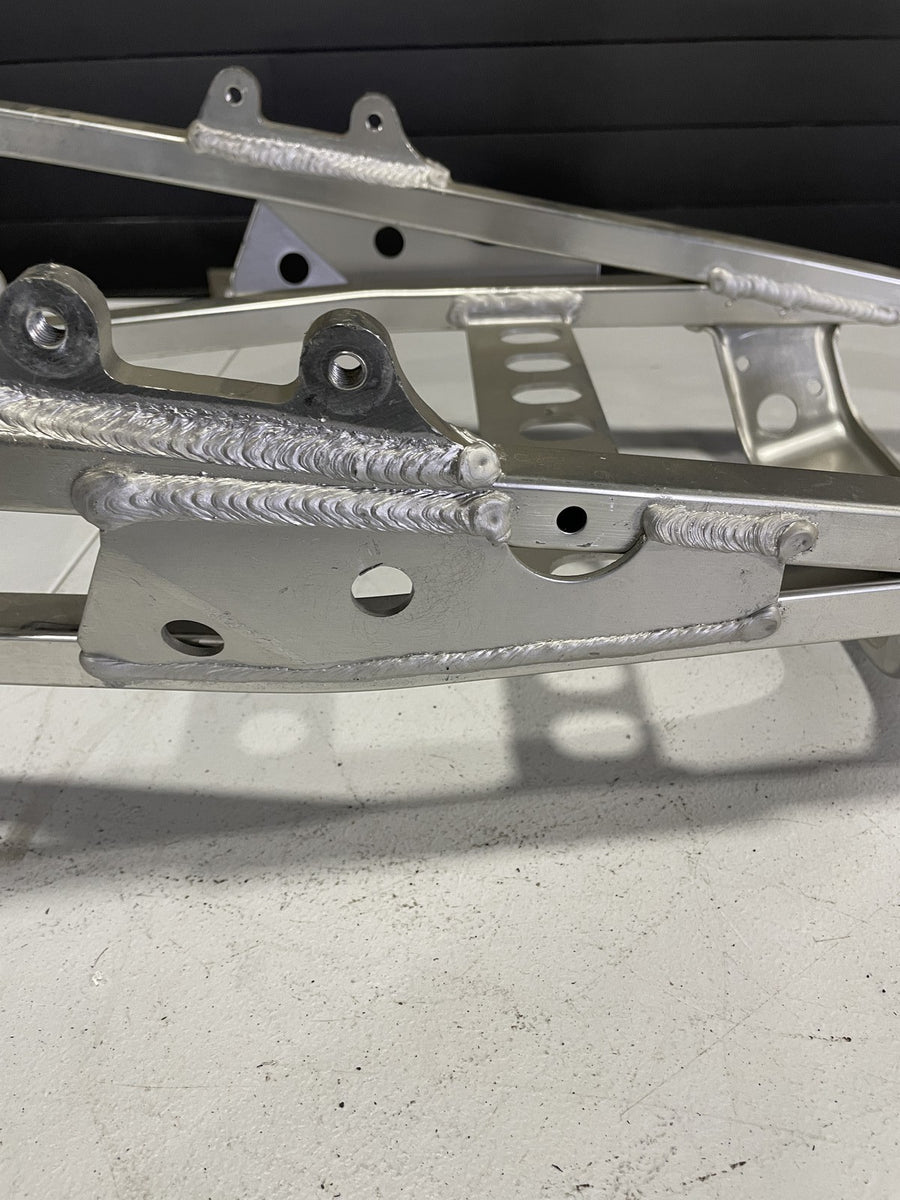 99-02 YAMAHA YZF R6 REAR BACK TAIL SUBFRAME SUB FRAME