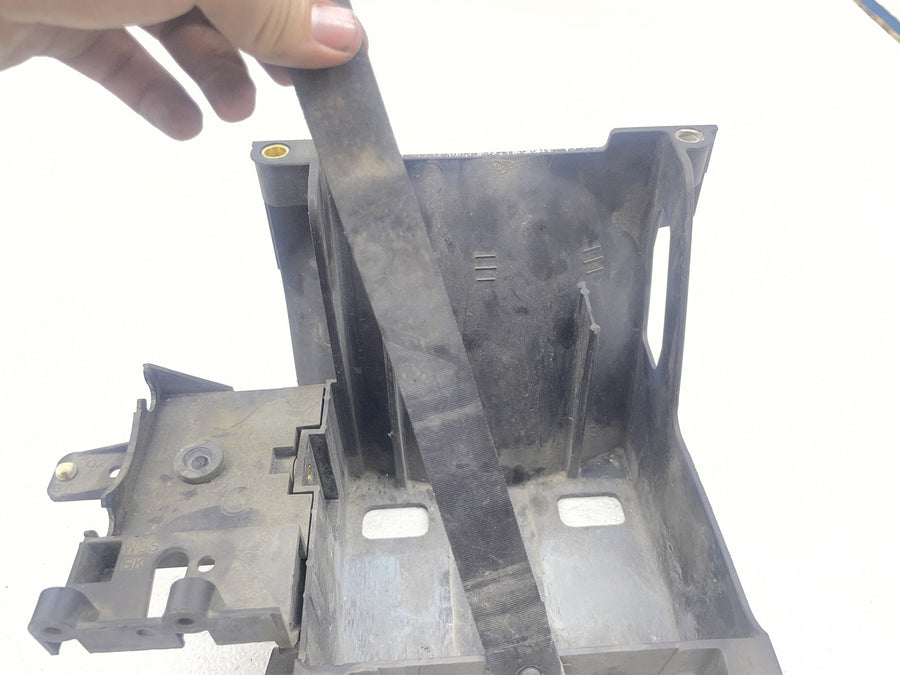 12-16 HARLEY-DAVIDSON ROAD GLIDE SPECIAL FLTRXS BATTERY TRAY BOX HOLDER