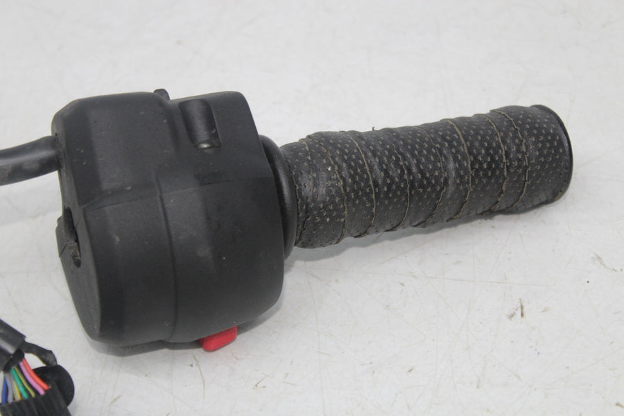 24-25 TRIUMPH SPEED 400 RIGHT CLIP ON HANDLE KILL OFF START SWITCH SWITCHES