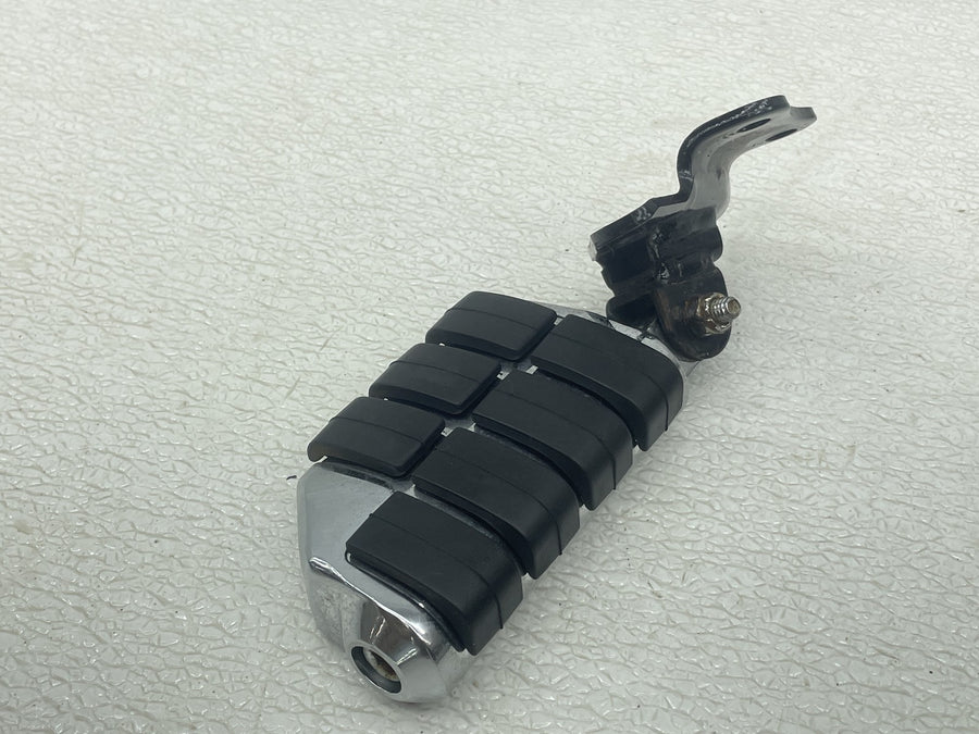 2012 SUZUKI BOULEVARD M109R REAR PASSENGER FOOT STEP PEGS PAIR