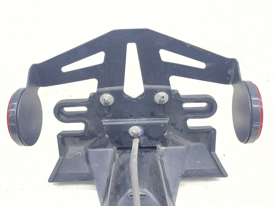 19 POLARIS SLINGSHOT SL REAR FENDER LICENSE PLATE MOUNT BRACKET LIGHT