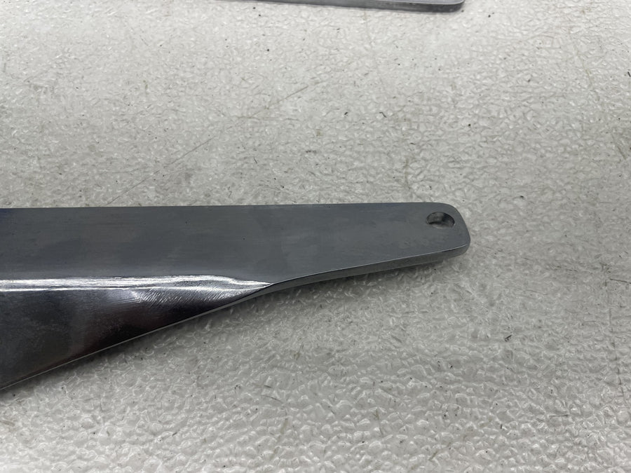 07-11 HARLEY-DAVIDSON ELECTRA GLIDE CLASSIC FLHTC WINDSHIELD MOUNT BRACKETS PAIR