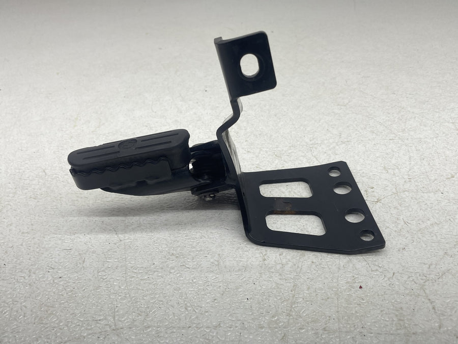 11-15 BMW G650 GS G650GS LEFT RIGHT FRONT FOOT RESTS PEGS STEPS SET PAIR