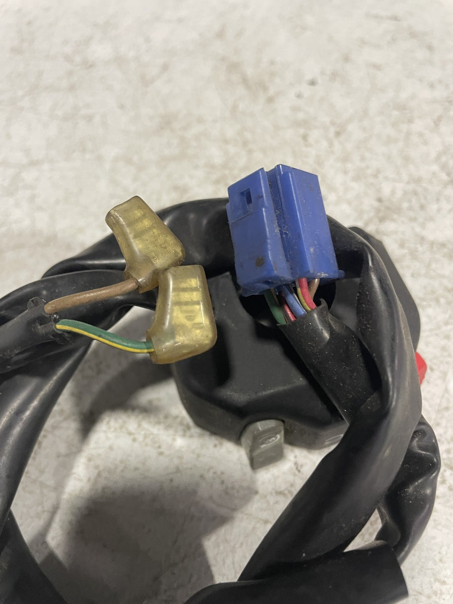 07-08 YAMAHA YZF R1 RIGHT CONTROL KILL OFF START SIGNAL SWITCH 4C8-83975-00-00